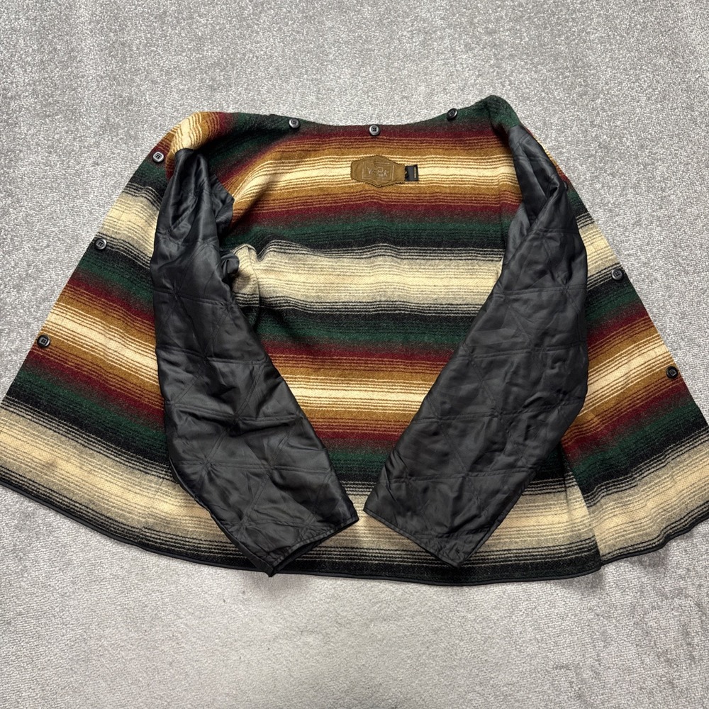 Vintage Woolrich XL Coat LINER ONLY Serape Wool Buttons USA Stripe Replacement